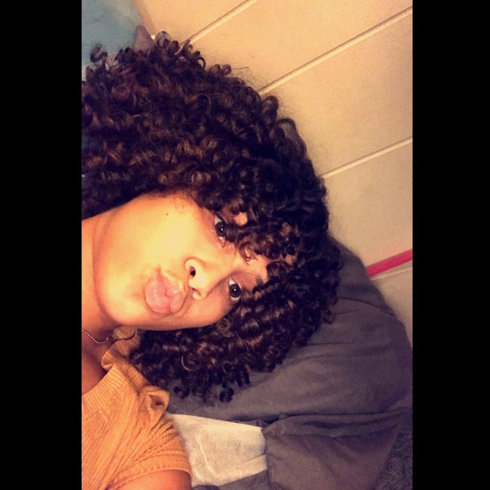 Meet your Posher, Marie